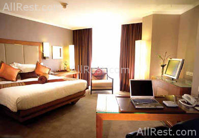 The Dusit Thani Hotel 4